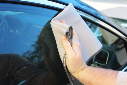 CARPRO GlassFiber Microfiber Drying Towel - Spotless Glass Windshield & Windows, Microfiber Edge, Lint & Tag Free, Car Washing & Auto Detailing (Pack of 1)