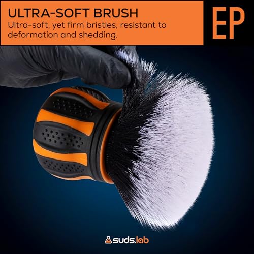Suds Lab Elite-Plush Detailing Brush with Stand – Ultra-Soft Detailing Brushes with Synthetic Bristles – Metal-Free Auto Brush for Scratch-Free Cleaning on Piano Black & Clusters - size: Synthetic Hair