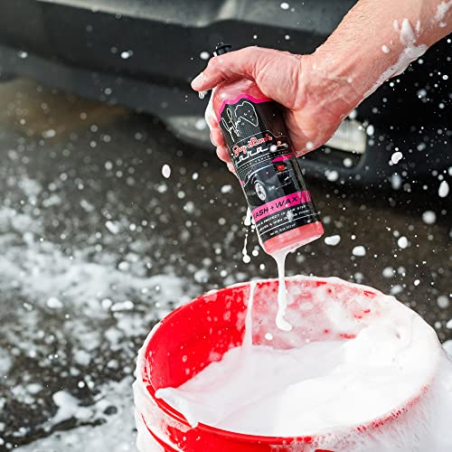 Jay Leno's Garage Car Detailing Kit with Bucket – Essential Car Cleaning Kit, Sprays, Liquids, Microfiber Towels, Applicators and Wash Mitt, All-in-One Car Detailing Kits for Interior & Exterior Care - style: Essential Detailing